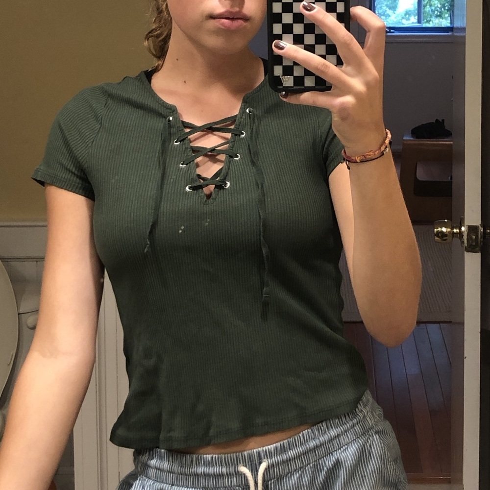 v neck H&M top